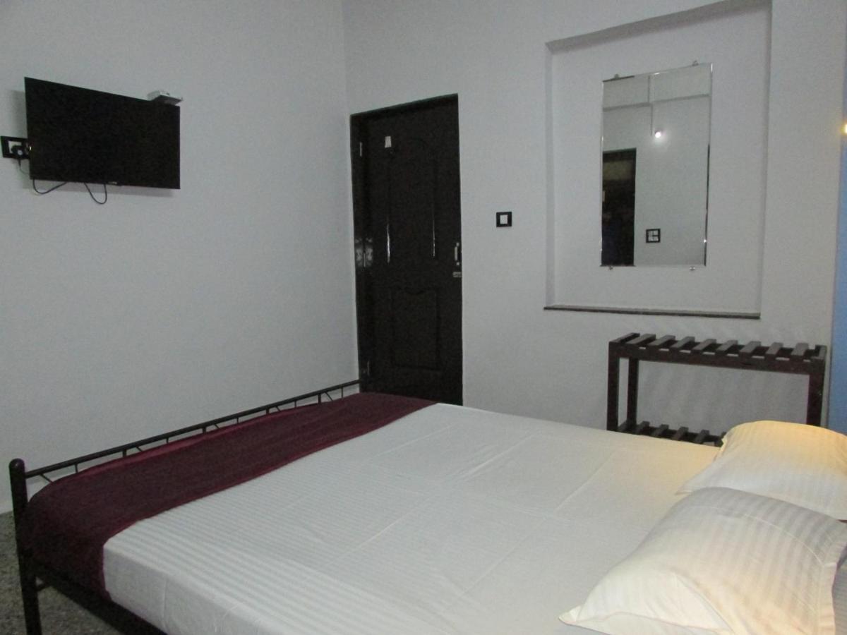 Sanrit Hotel GOA Exteriér fotografie