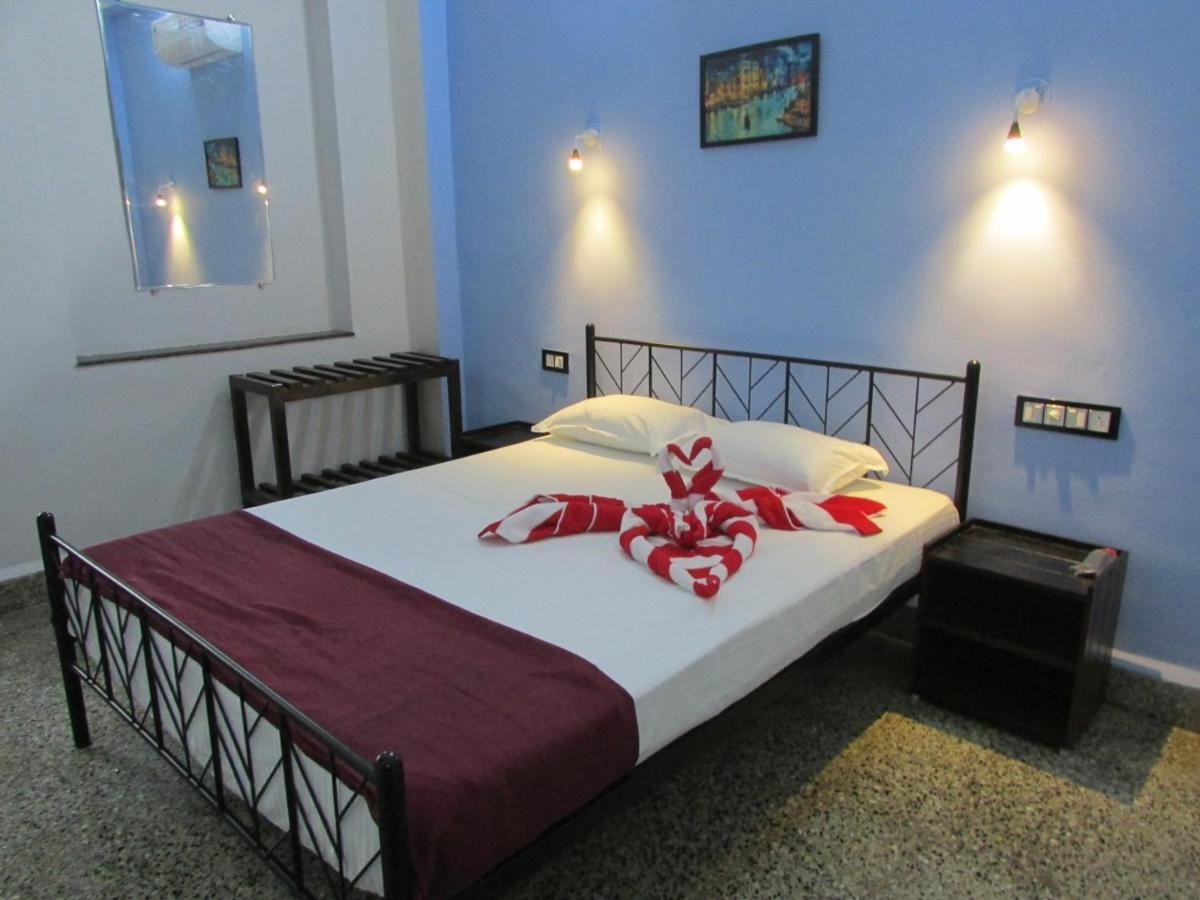Sanrit Hotel GOA Exteriér fotografie
